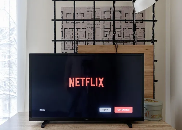 Center, Studio, 514 *