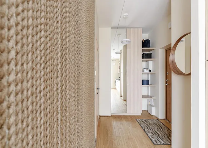 Center, Studio, 514 *