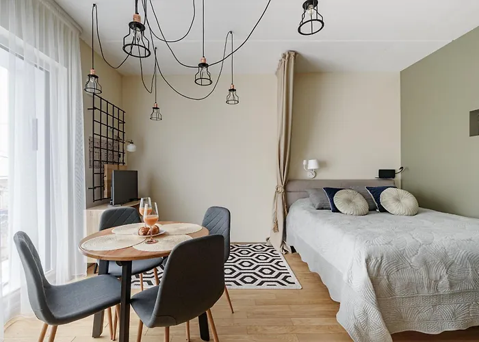 Center, Studio, 514 Apartman